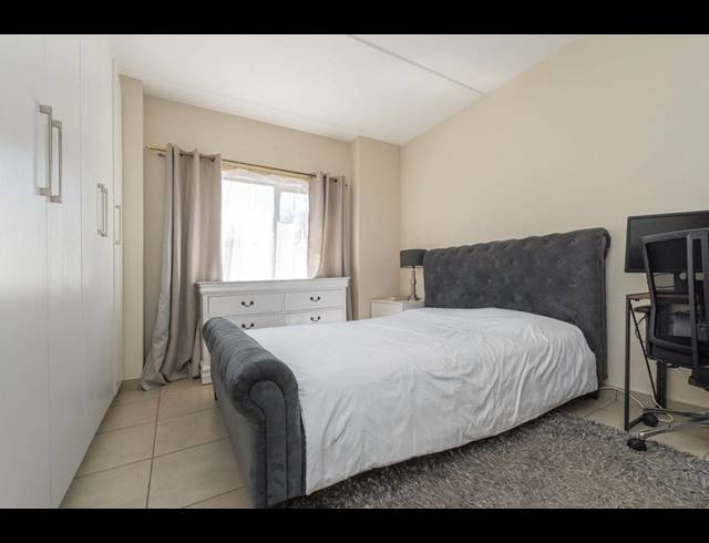2 BEDROOM APARTMENT TO LET IN EDENBURG